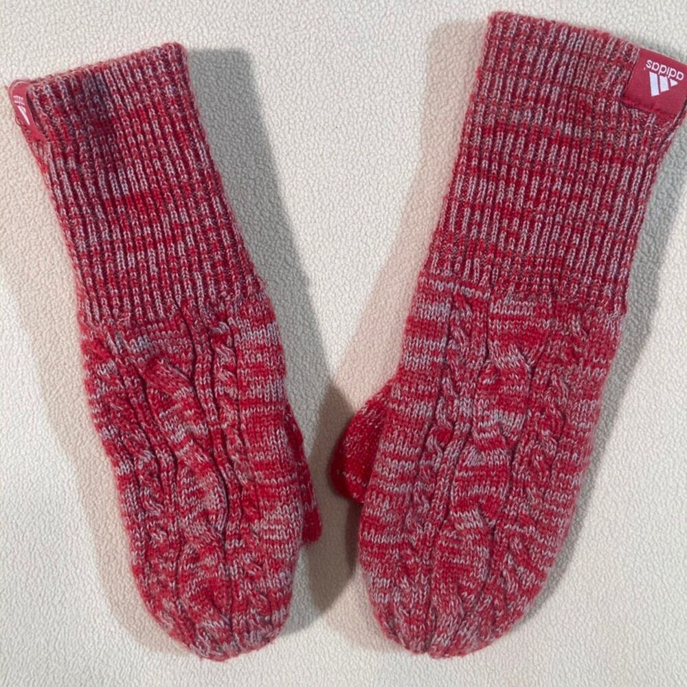Adidas Chicago Blackhawks Mittens Red and White Cable‎ Knit Long Cuff Lined
